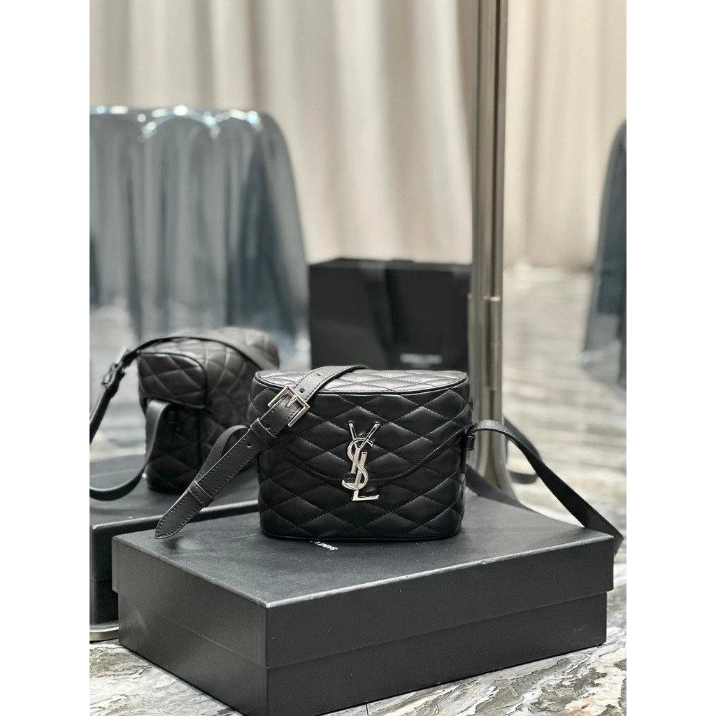 Ysl/saint Laurent Black Silver Buckle มิถุนายน Quilted Sheepskin Box Bag Shoulder Bag Crossbody Bag Female Bag710080