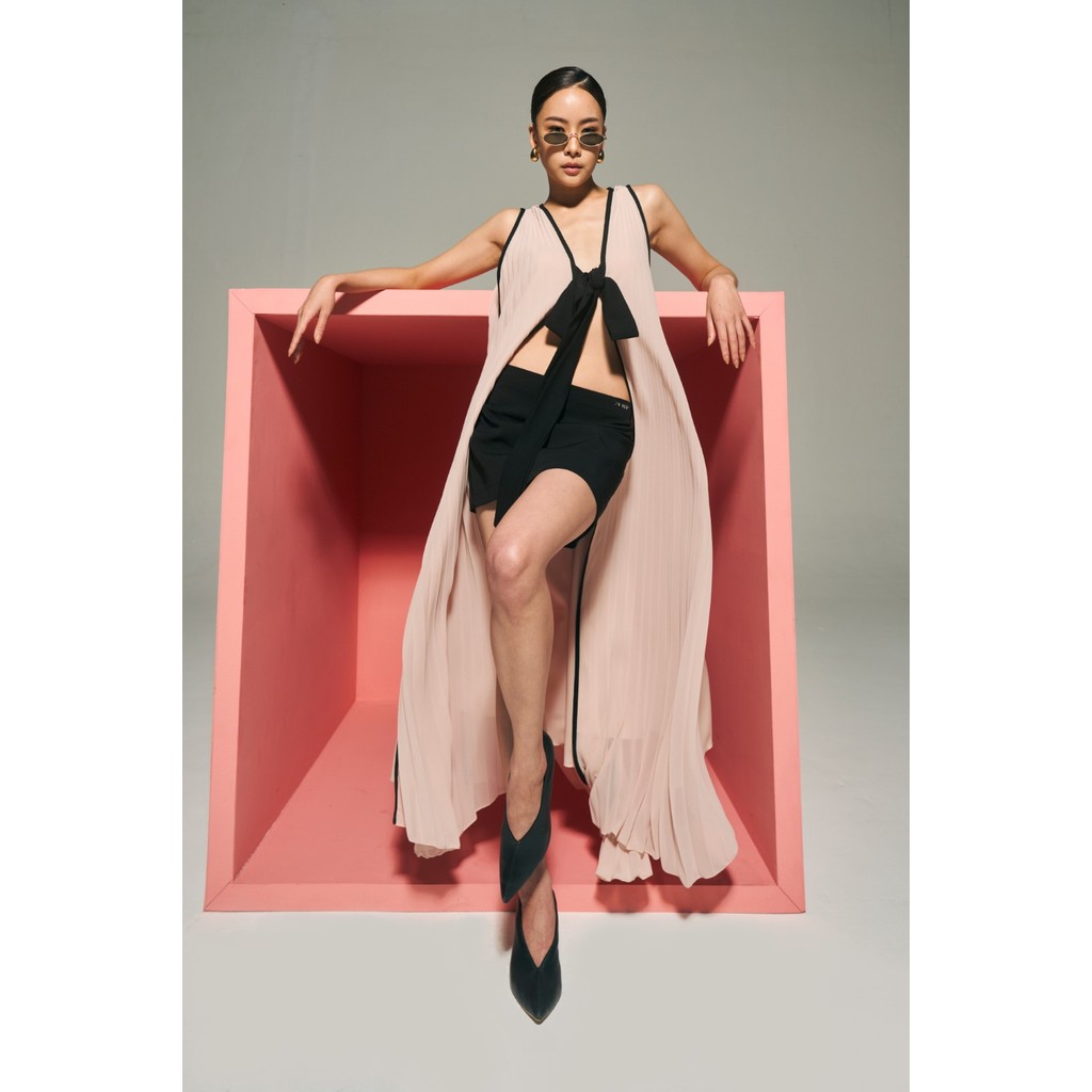 NICHp : Exclusive Collection :Quinn Dress เดรสผ้าชีฟอง