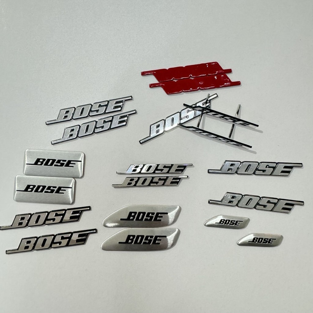 [ซื้อ 4 แถม 2] เหมาะสําหรับ สติ๊กเกอร์เครื่องเสียงรถยนต์ BOSE Logo Dr. สติ๊กเกอร์เครื่องเสียง Audi Porsche Honda Mazda BMW Benz BMW การกําหนดค่าสูงโลโก้โลหะตกแต่งรถ 3D โลโก้สามมิติอุปกรณ์เสริมในรถยนต์