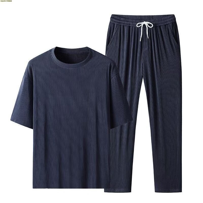 M-5xl ผ้าไหมน้ําแข็งเกลียวชุดกีฬาผู้ชายฤดูร้อนบางสบายๆ Quick-Drying เสื้อยืดแขนสั้น + Trousers ชุดสองชิ้นขนาดใหญ่