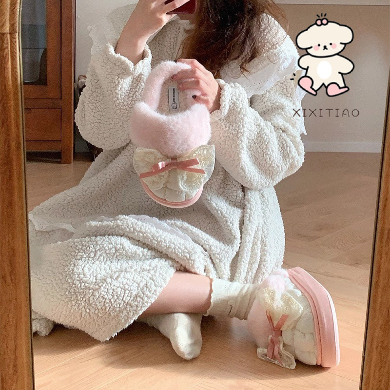 Xitiao Sweet Bubble Check ins แฟชั่น Influencer ฤดูหนาวรองเท้ากักขังสุภาพสตรีลูกไม้โบว์น่ารักรองเท้าแตะผ้าฝ้าย