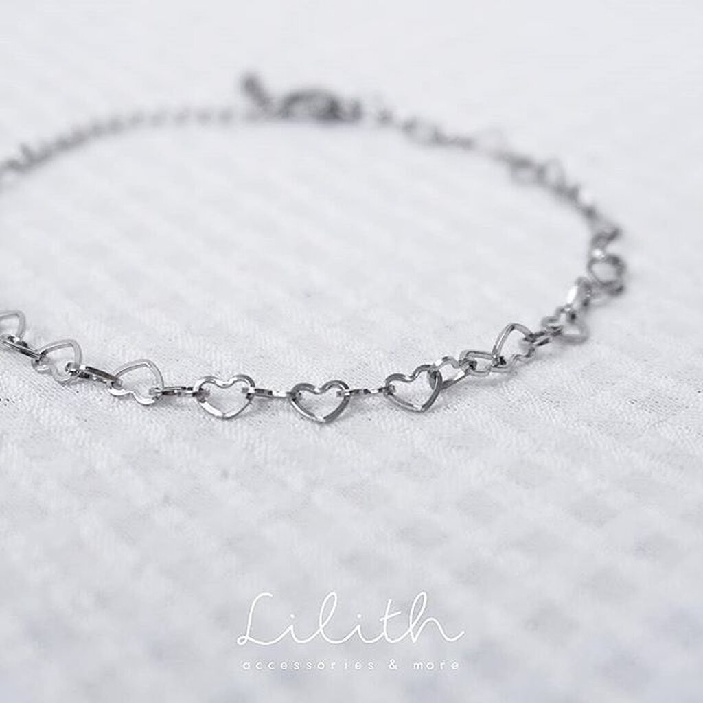 Lilith Accessories - Heart bracelet