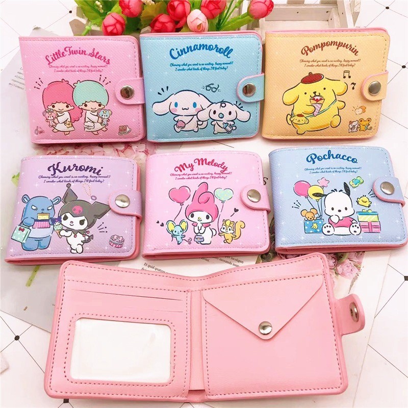 SANRIO กระเป๋าสตางค์ลําลอง ลายการ์ตูน Hello Kitty Cinnamoroll My Melody Kuromi น่ารัก พร้อมกระดุม สําหรับเด็ก