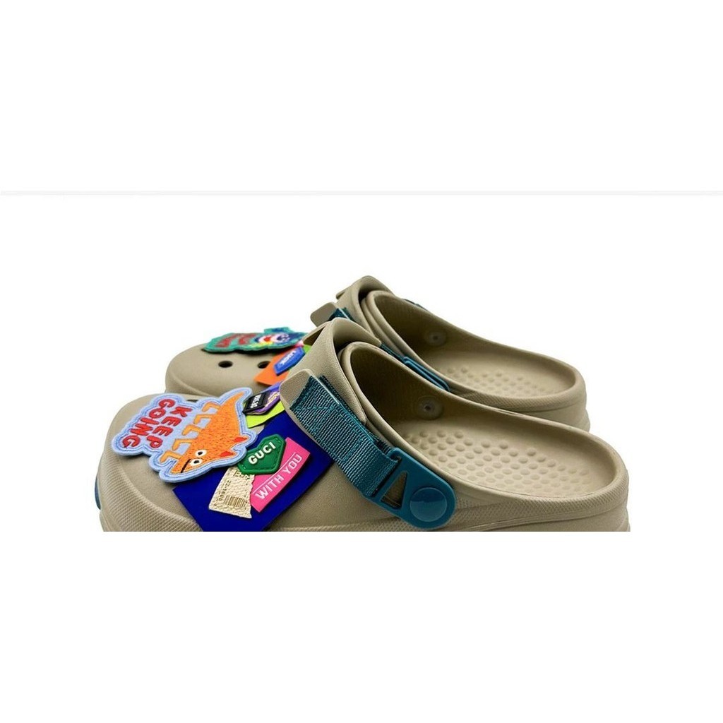 F & X รองเท้าแตะที่ไม่ซ้ํากัน Beach Hole รองเท้าผู้ชายผู้หญิง Influencer รองเท้าแตะสวมใส่ด้านนอกรองเท้าแตะอินเทรนด์ชาย Monster Design Niche Laz