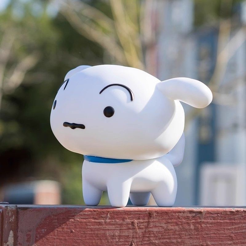 Crayon Shin chan Handmade การ์ตูนอะนิเมะรุ่นน่ารักเด็ก little White little dog ตุ๊กตาเดสก์ท็อปเครื่องประดับของขวัญ