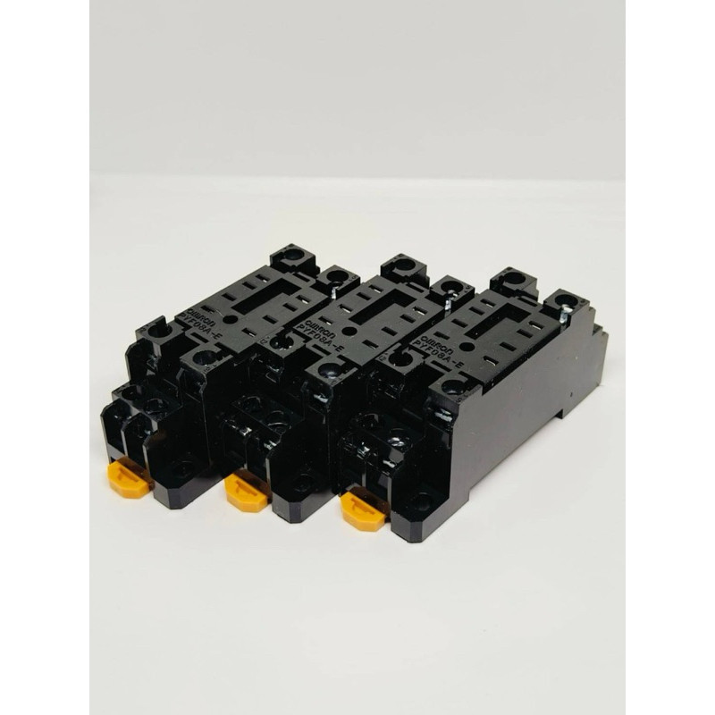 ซ็อกเก็ต OMRON รุ่น PYFZ-08-E(รุ่นใหม่) 8 ขา สำหรับรีเลย์ MY2, MY2N