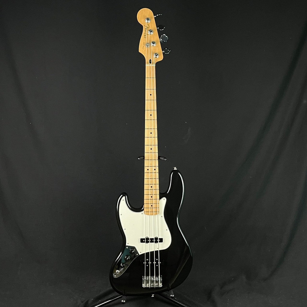 เบสไฟฟ้า Fender Player Jazz Bass Black Left-Hand