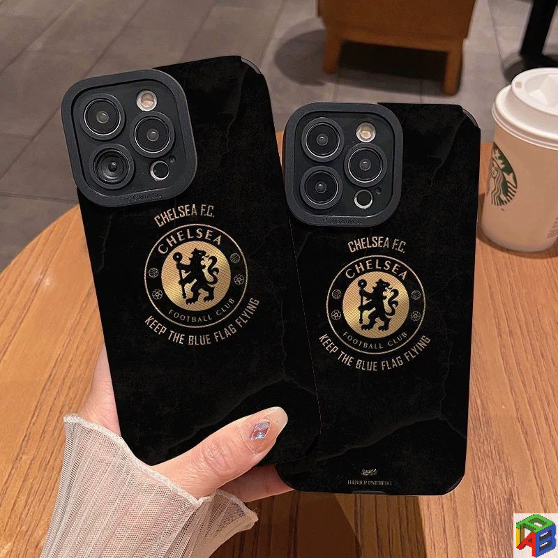 ฟุตบอลเชลซีสีดําทองทีมโลโก้สําหรับ Apple 15/16promax 14plus เคสโทรศัพท์ซิลิโคน 13/12/11promax I6/7Plus Xsmax Soft Case