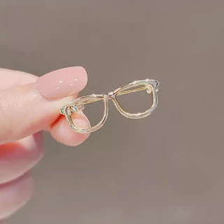 ใหม่ญี่ปุ่นการ์ตูนเกาหลี Mini Simple Glossy แว่นตาเข็มกลัด All-Match Niche ที่ไม่ซ้ํากัน Anti-glare Pin อุปกรณ์เสริม