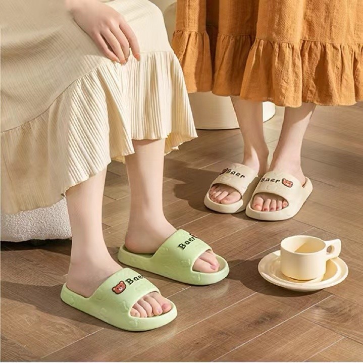 ToyNo.1​🧸​พร้อมส่ง​🧸 "LT-BEB" รองเท้าแตะสวม ลายหน้าน้องหมี พื้นนุ่มใส่สบาย