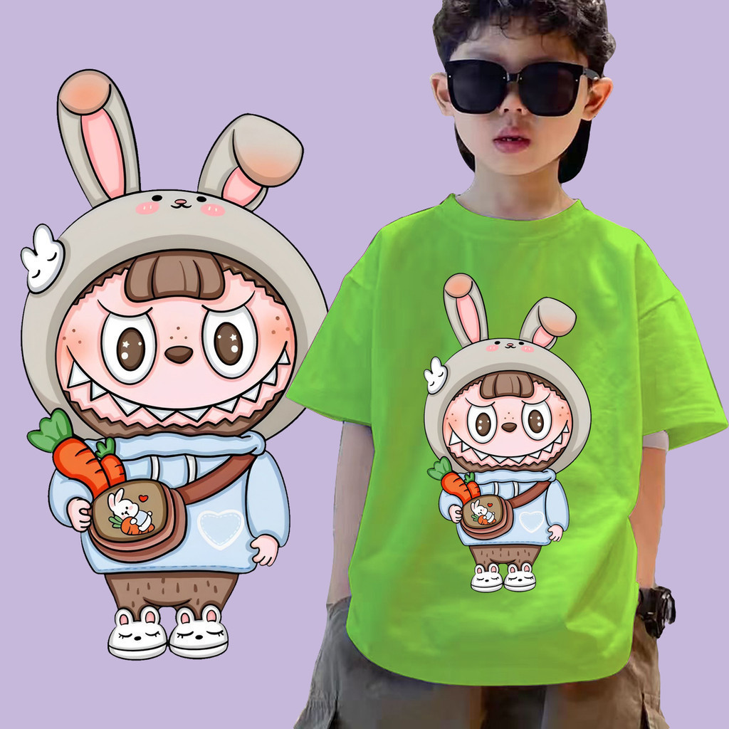   【เสื้อยืดใหม่】เสื้อยืด ผ้าฝ้ายแท้ พิมพ์ลาย Labubu Pop Mart ยอดนิยม สําหรับเด็ก มี 8 สี