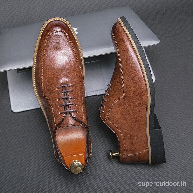 Man ธุรกิจรองเท้า Lace Up อาชีพคลาสสิกงานแต่งงานอย่างเป็นทางการ Brogue Party Pointed Toe สีน้ําตาลสีทึบรองเท้าหนังสํานักงาน DHZV