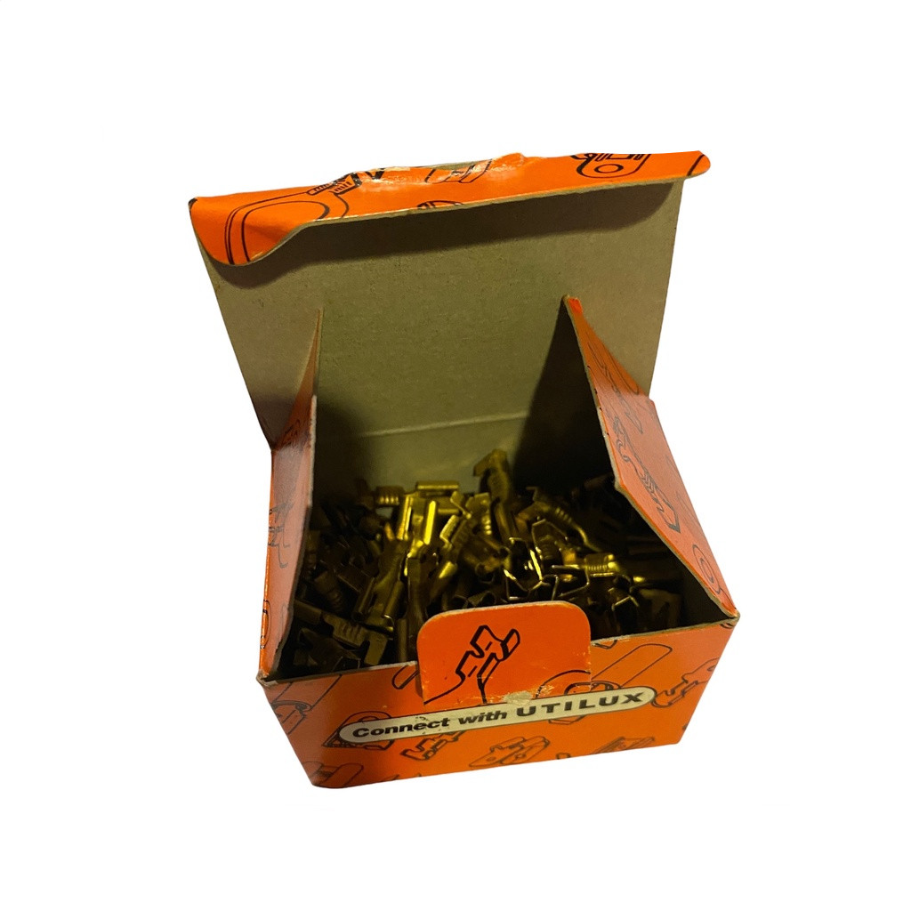 หางปลาทองเหลือง (หัวเสียบ.) ยี่ห้อ UTILUX H1972 แบนเมียหลังแอ่น 6.3mm