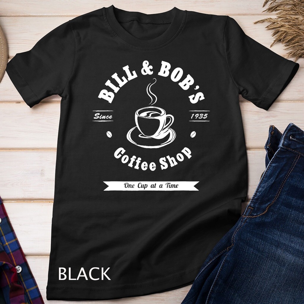 Bill And BobS Coffee Shop เสื้อยืด Aa Recovery