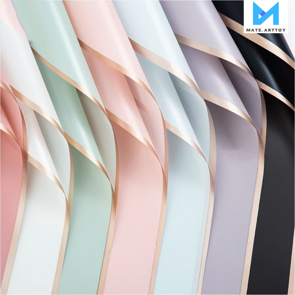 กระดาษห่อดอกไม้ฟอยล์สีพื้น ขอบทอง กันน้ำ 100% สำหรับห่อดอกไม้สด ดอกไม้ประดิษฐ์ ขนาด 58x58 ซม.