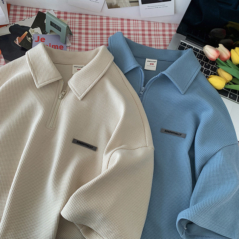 M＆M เสื้อโปโล ผ้าวาฟเฟิล เสื้อยืดมีซิป สไตล์วิทยาลัย ผ้าฝ้ายวาฟเฟิล สบายๆ กีฬาและสันทนาการ เสื้อผ้าคู่รัก - รูปที่ 5