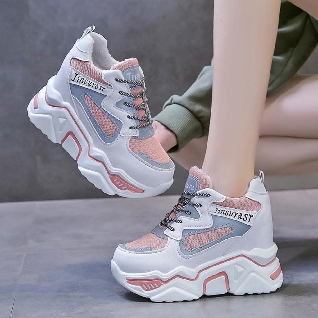 เก็บเงินปลายทาง ฮิตที่สุด รุ่นNO.Q125รองเท้าผ้าใบผู้หญิง รองเท้าเท่ๆ รองเท้าผ้าใบแฟชั่นเสริมส้น8.ซม ดูดีสุดๆ