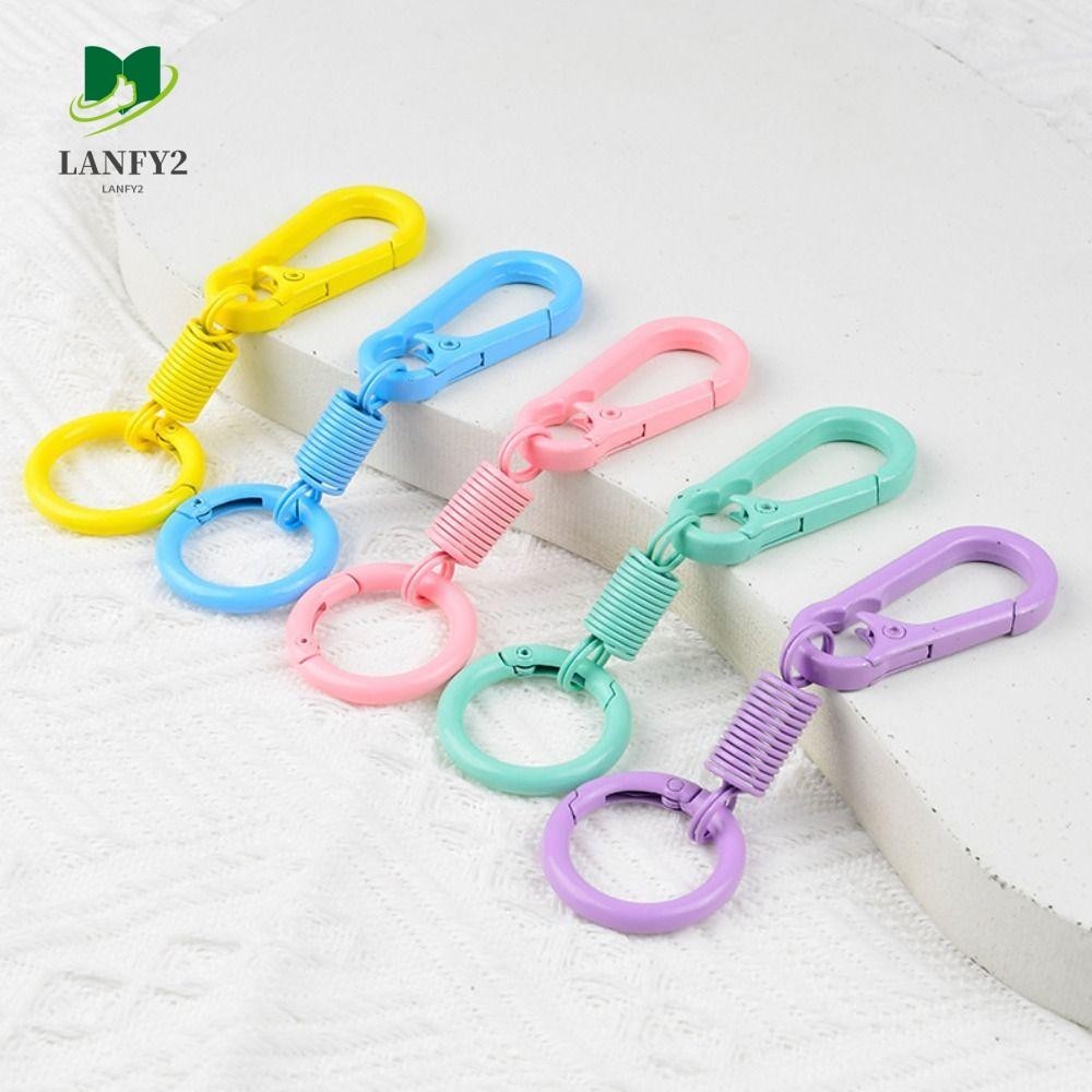 Alanfy หัวเข็มขัดกุญแจสปริงรถ, พวงกุญแจพวงกุญแจสีสันสดใส, ปุ่มที่ไม่ซ้ําใคร Organizer จี้หัวเข็มขัดมะระ Carabiner Key Chain Man