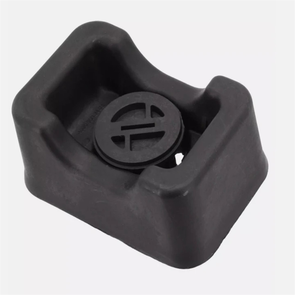 ก0005833403 0005833403 Jack Pad ภายใต้รถ Body Support Lifting สําหรับ Mercedes Benz W177 W243 CLA 200 D อะไหล่รถยนต์