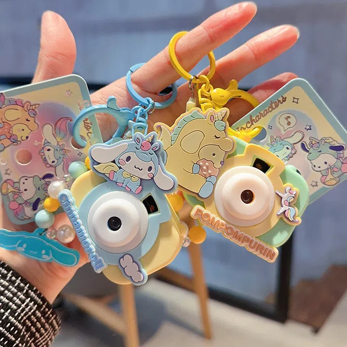ของแท้ Sanrio Unicorn Projection Camera พวงกุญแจ/จี้ Creative Dream Pearlescent Kuromi