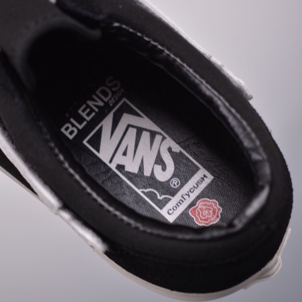 รองเท้าผ้าใบสไตล์ Van Blends Vault Og 36 Bone Joint Board สำหรับผู้ชายและผู้หญิง สีดำ สีขาว VAN S S