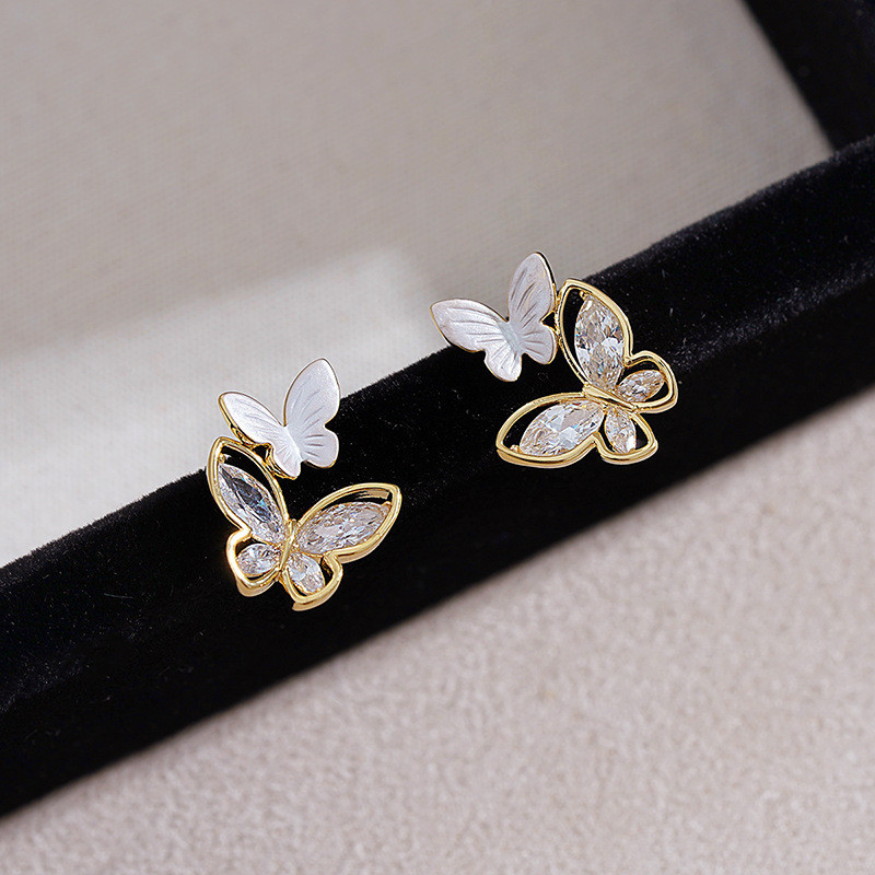 ต่างหูขนาดเล็กผีเสื้อสีขาว ต่างหูประกายเฉพาะ