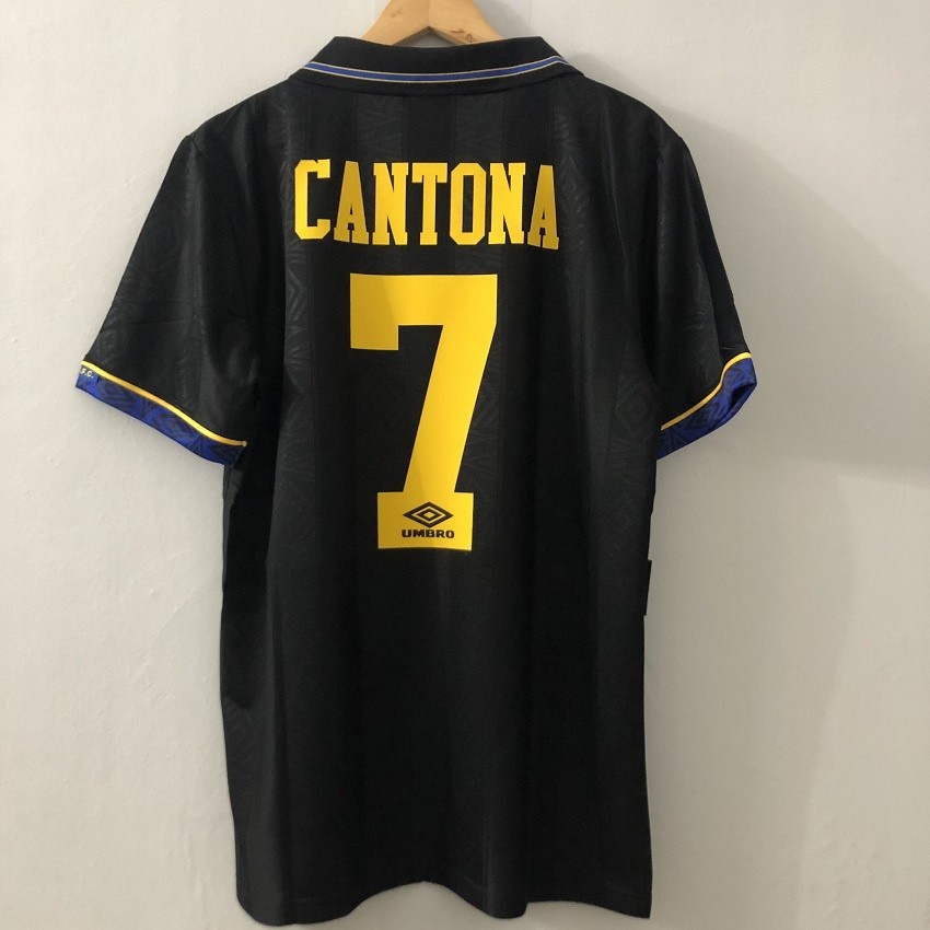 เสื้อกีฬาแขนสั้น ลายทีมชาติฟุตบอล Manchester United 1994 CANTONA UTD 1993 94 สีดํา สไตล์เรโทร สําหรับผู้ใหญ่