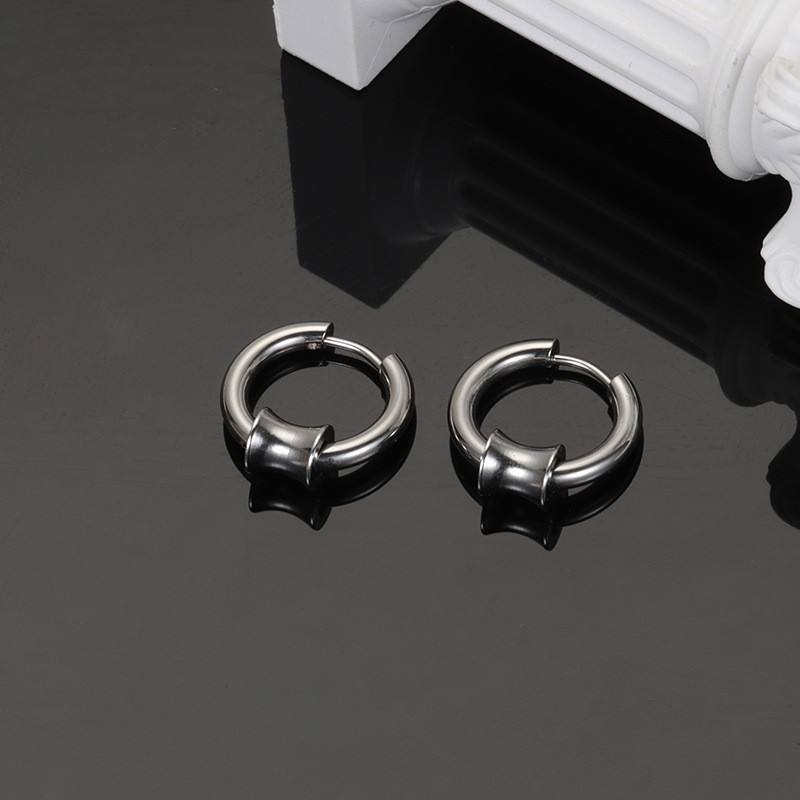 1 PC สแตนเลสสตีล Hoop ต่างหู Hip Hop ต่างหูคลิปหู Street Gothic ต่างหูหู Studs Punk เครื่องประดับของขวัญ