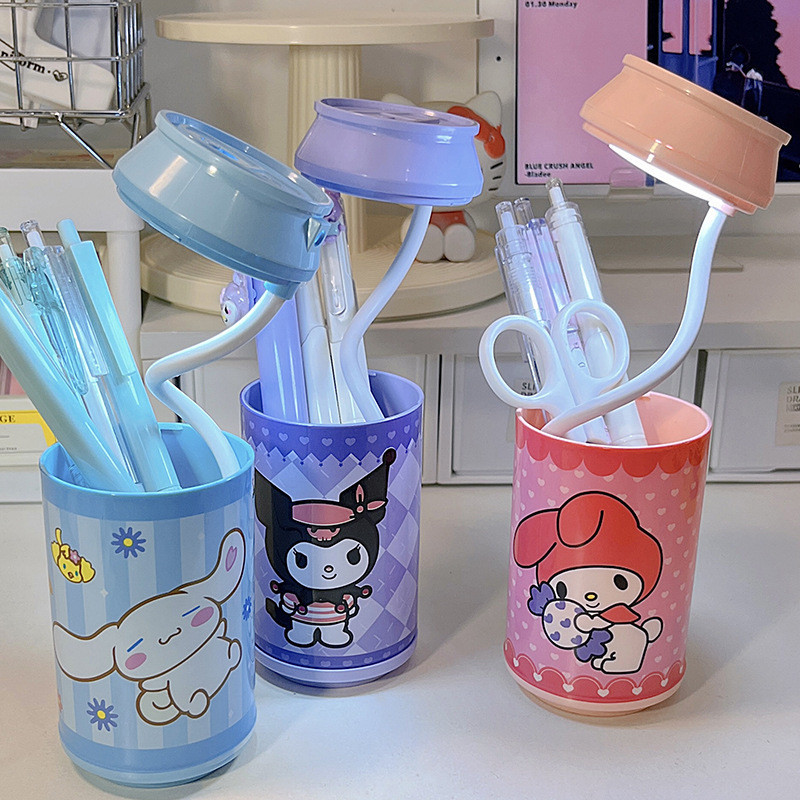 SANRIO ซานริโอ ร่วม บรั่นดี ต้นฉบับ รุ่นใหม่ผู้ถือปากกาไฟกลางคืนโซดาชาร์จขยายและสัญญาง่ายต่อการดึงสามารถตกแต่งมัลติฟังก์ชั่โคมไฟตั้งโต๊ะการ์ตูนน่ารัก