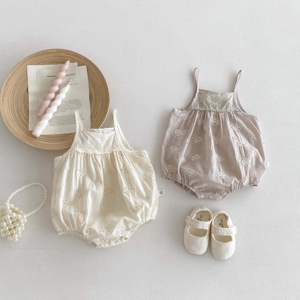 Ins ฤดูร้อนเด็กทารก Romper เด็ก Minimalist สองสีดอกไม้เย็บปักถักร้อยรูปแบบ Breathable Camisole แขนกุด Jumpsuit ทารกแรกเกิดบอดี้สูทเสื้อผ้าเด็ก 0-24 เดือน
