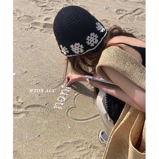 เกาหลี Niche Designer สไตล์ผ้าลินินด้ายฝ้ายสด Hand-Knitted Bucket Hat Hollow ถัก