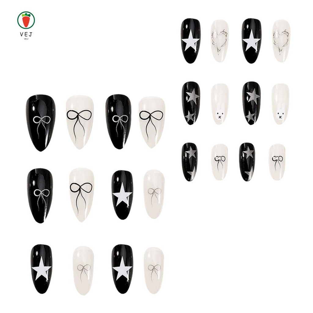 เล็บปลอมสีดําสีขาวมันวาวพร้อมเล็บปลอมที่ยืดหยุ่นเป็นพิเศษพิมพ์ลายหัวใจ
