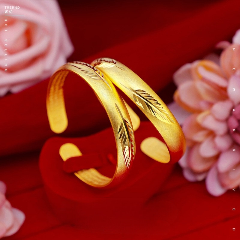 Retro Plated Gold Openable Wide Leaf กําไลข้อมือ Lucky ผู้หญิง Caved Feather สร้อยข้อมือแฟชั่นเครื่องประดับของขวัญ