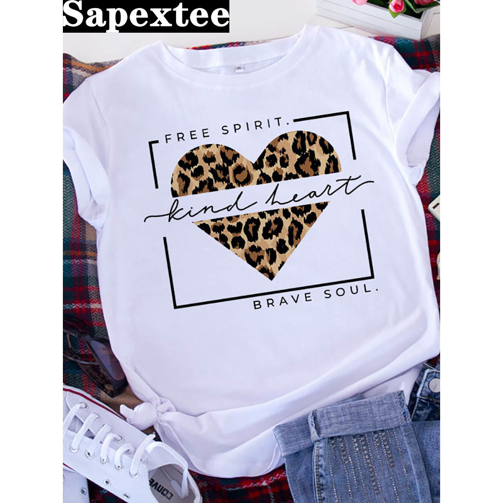 เสื้อยืดแขนสั้น พิมพ์ลายกราฟฟิคเสือดาว หัวใจ เหมาะกับวันวาเลนไทน์ สําหรับผู้หญิง