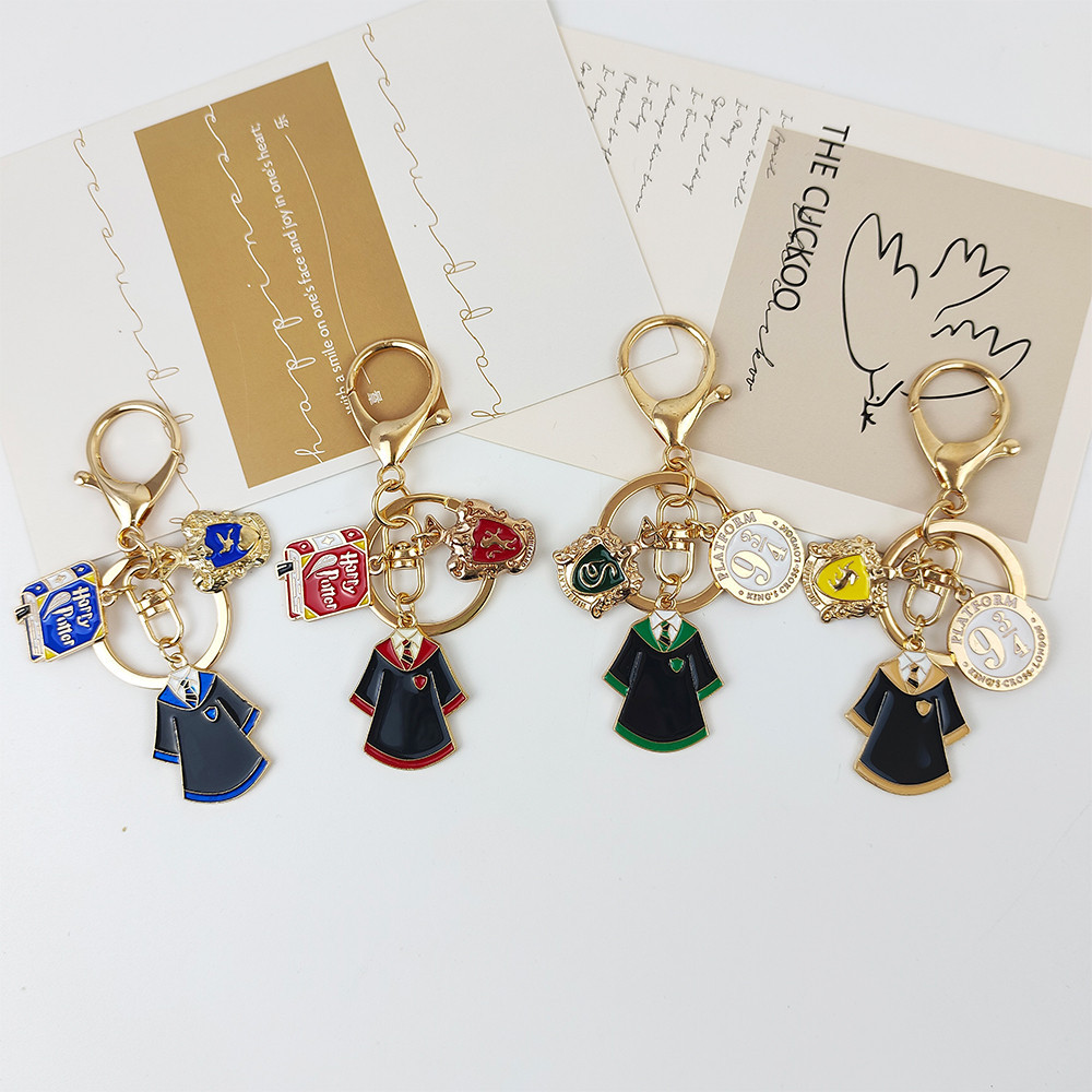 พวงกุญแจ จี้โลโก้ Harry Magic Gryffindor Hogwarts House น่ารัก สําหรับห้อยกระเป๋า