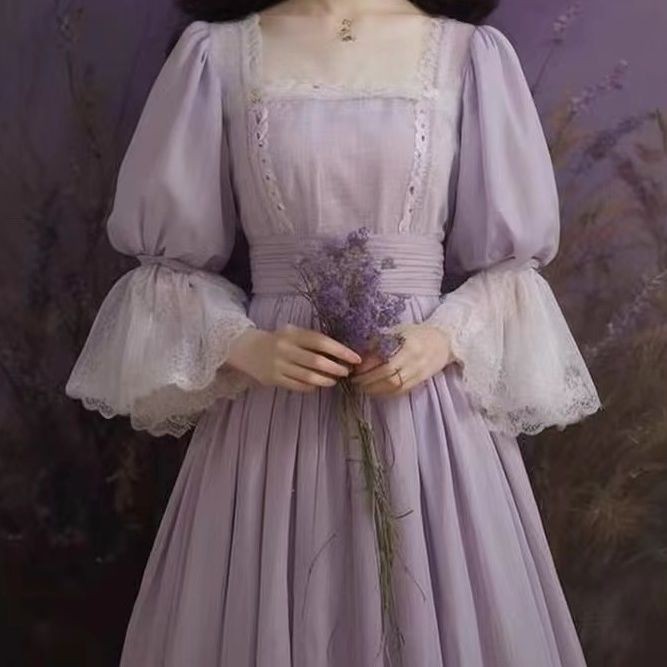 อิน ชุดสไตล์วันหยุดชุดฤดูร้อนชุดฝรั่งเศสชุดที่สง่างามฝรั่งเศสสวยสีม่วงชุดฤดูใบไม้ผลิหญิง2024สไตล์ใหม่วิ่งเจ้าหญิงวินเทจชุดนางฟ้าวิ