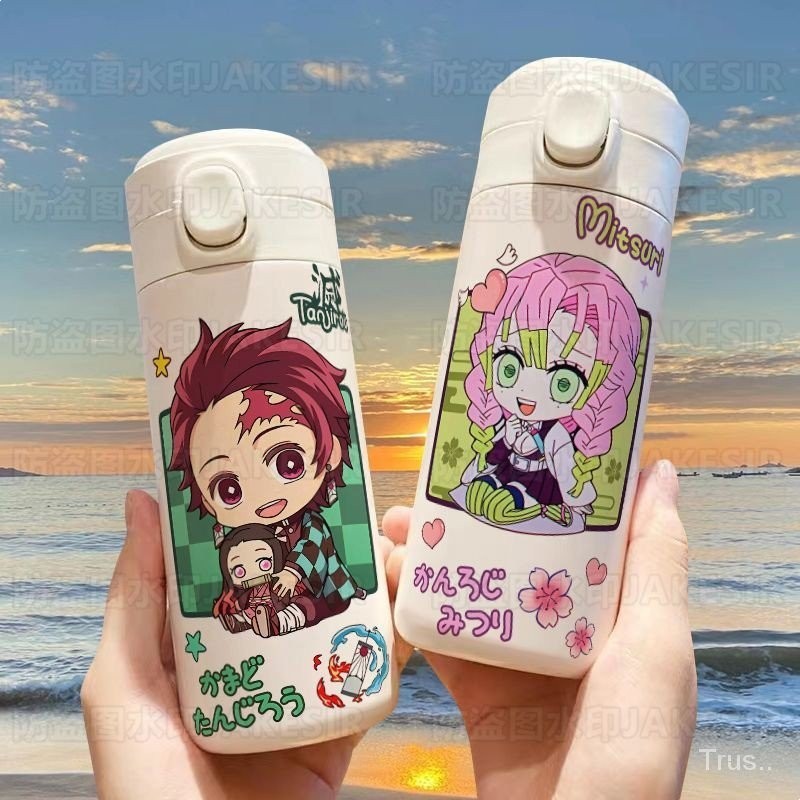 Demon Slayer Anime Thermos Cup ความจุขนาดใหญ่ขนาดเล็กน้ําหนักเบาแบบพกพา High-value ถ้วยน้ําสแตนเลสนักเรียน ISRW