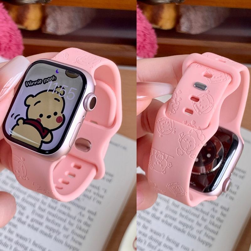 สายนาฬิกาซิลิโคนหัวเข็มขัดคู่หมีพูห์แกะสลักด้วยเลเซอร์รุ่นใหม่สำหรับ applewatch Apple Watch