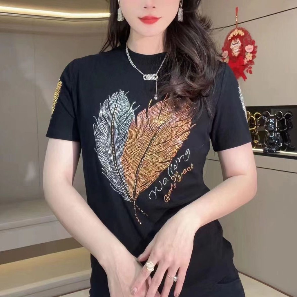 ใหม ่ แฟชั ่ นและอายุลดแขนสั ้ นผู ้ หญิงลําลองคอกลม