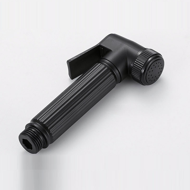 สีดําทองเหลือง Bidet Sprayer Bidet ก๊อกน้ําห้องน้ํามือสเปรย์ทองเหลืองห้องน้ํา Bidet Sprayer ทําความส