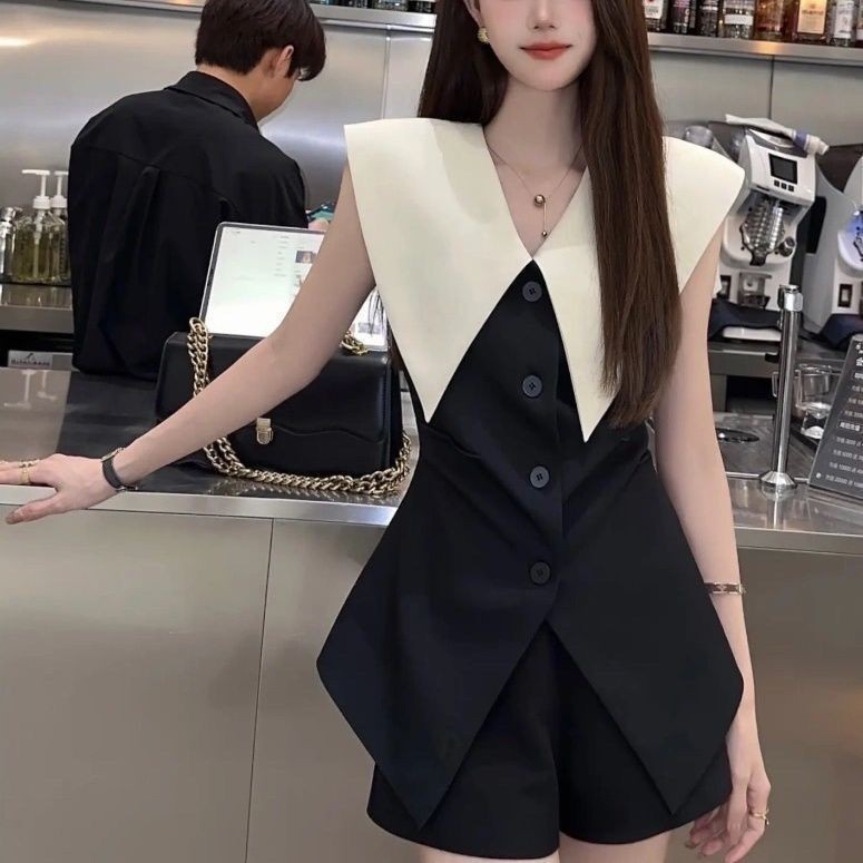 [MH] ฝรั่งเศส Pure Desire สไตล์ Royal Sister แฟชั่นเสื้อกั๊กสูทผู้หญิง 2024 สไตล์ใหม่ฤดูร้อน Navy Collar Top กางเกงขาสั้นชุดสูทสองชิ้น