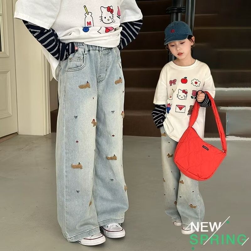 2025 กางเกงยีนส์เด็กแบบสบาย กางเกงยีนส์ปัก 3D สำหรับเด็กผู้หญิง
