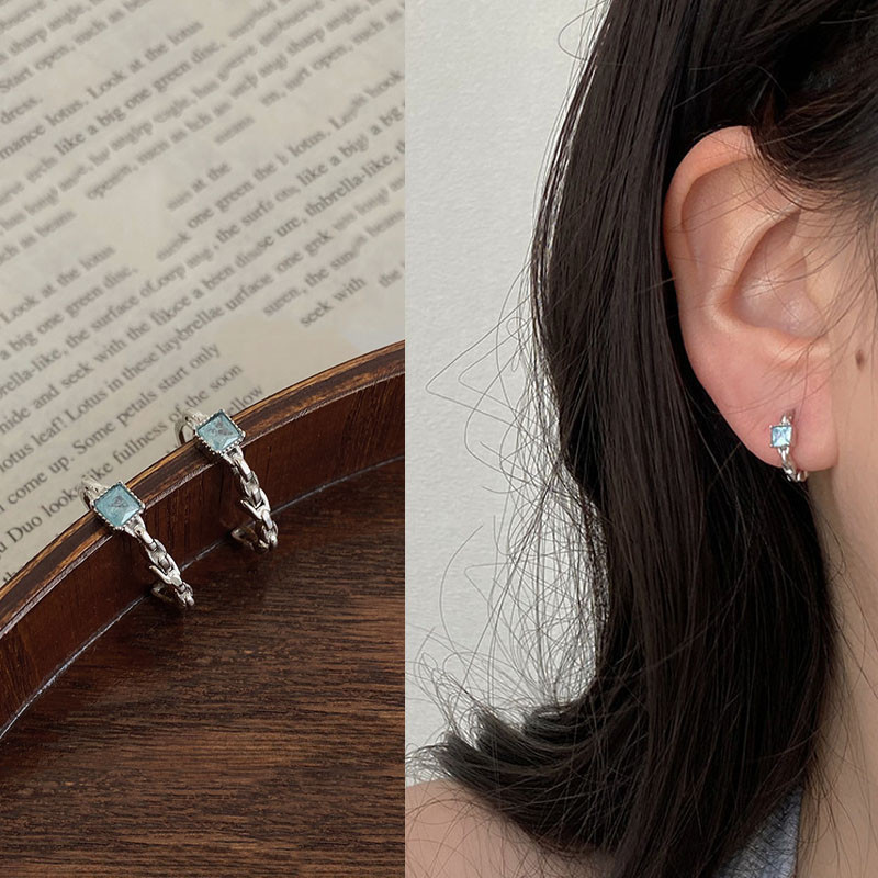 น ่ ารักวินเทจสีฟ ้ าสแควร ์ หูหัวเข ็ มขัด 925 ต ่ างหูเงินหู Studs สําหรับผู ้ หญิงหญิง