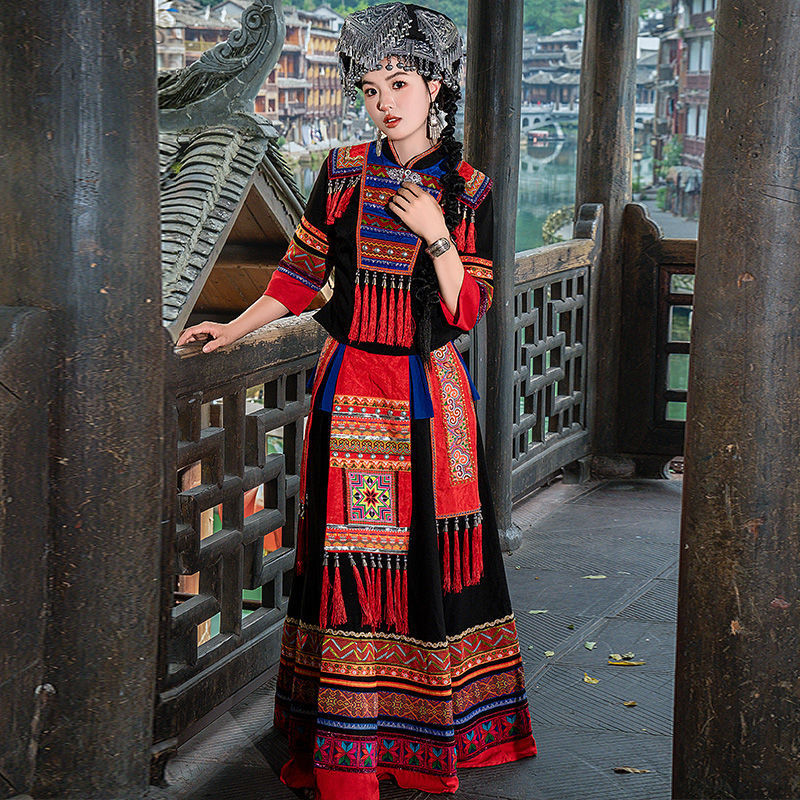 【TGM1】Yao เครื ่ องแต ่ งกายแห ่ งชาติหญิง Guangxi 56 Minority เครื ่ องแต ่ งกายแห ่ งชาติ Miao เครื