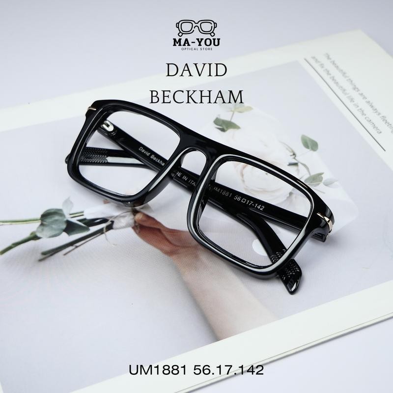 แว่นตาสายตาสั้น เลนส์บลูบล็อคออโต้ รุ่น Devid Beckham ''เดวิดเบ็คแฮม'' UM1881 ในร่มเลนส์ใส ออกแดดเปล