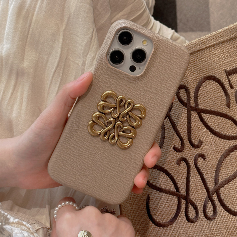 17promax สีกากี Vintage โลหะ LOVE หรูหราหนังครึ่งแพ็คสีทึบเรียบง่ายเคสโทรศัพท์สําหรับ iphone 16 15 14 13 12 Pro Max คู่ Casual 15promax 14pro โทรศัพท์ปกหลัง protectiv