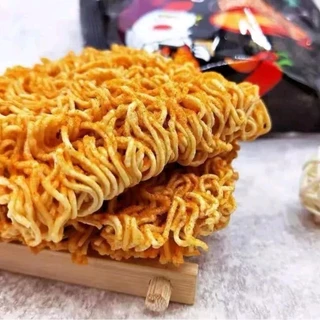 ยกลัง 100 ห่อ มาม่าจิ๋วทานเล่นรสไก่เผ็ดเกาหลี ห่อละ 17 กรัม