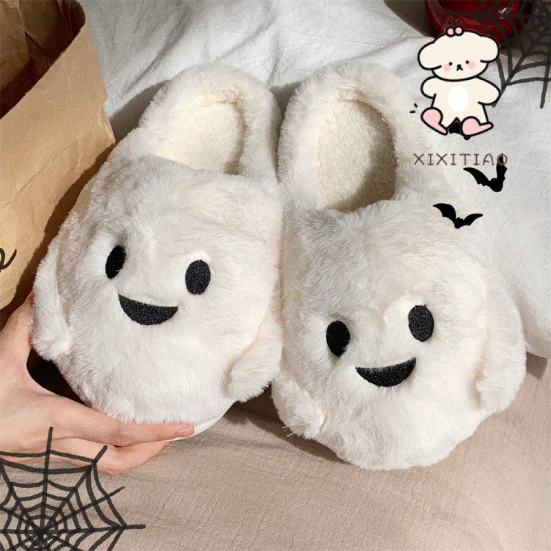 ฉี่เตียว รองเท้าแตะผ้าฝ้ายผีน้อยน่ารักใหม่คู่ฤดูหนาวตุ๊กตาอบอุ่นฮาโลวีน