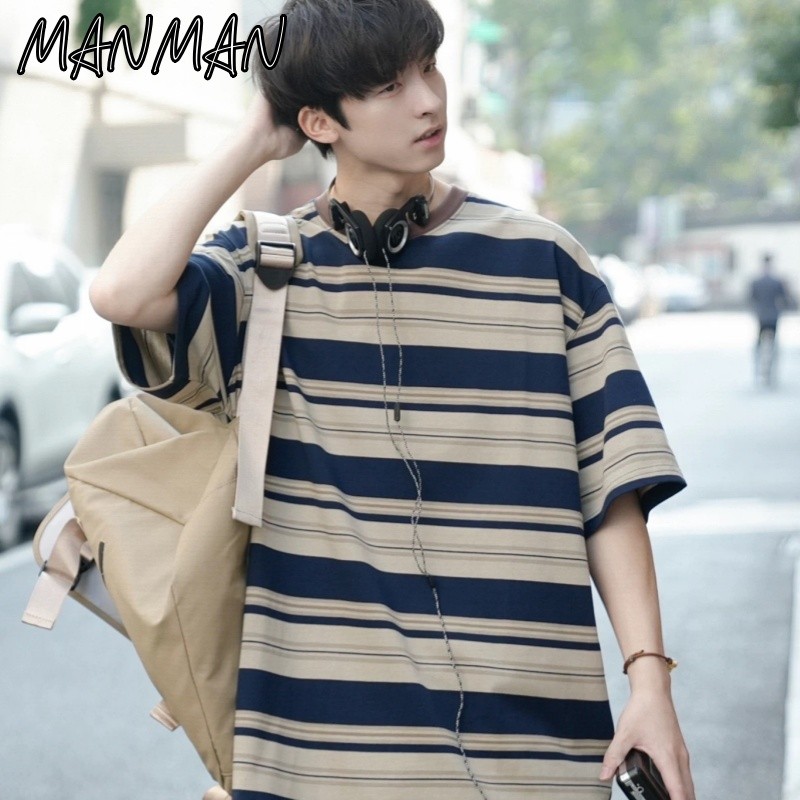 M&M แขนสั้นลายทาง วินเทจ เสื้อผ้าผู้ชาย ผ้าดีใส่สบาย สไตล์เกาหลี เสื้อผ้าแฟชั่น ใส่ได้ทั้งชายหญิง