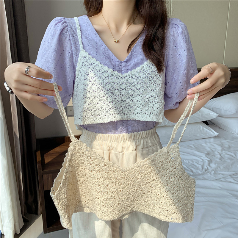 Maze พร้อมส่ง เสื้อครอปไหมพรม คอวีนิดๆเปิดหลัง ผ้าถักโครเชต์ เซ็กซี่(1967)
